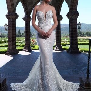White Sweetheart Strapless Sheath Wedding Dress